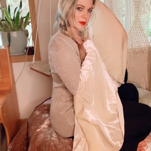 Free People Large Velvet Bell Sleeves Sweater - Picture 6 of 16